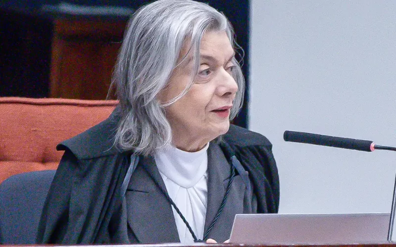 Cármen Lúcia