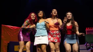 Elenco da 2ª mostra do Núcleo Cênico Thiana Colares.