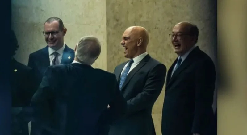 Clima de descontração no STF gera debate em meio a investigações sobre Alexandre de Moraes e Banco Master